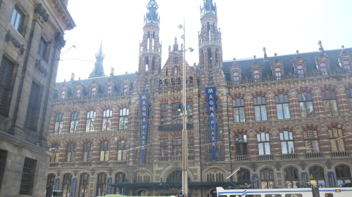 Magna Plaza Amsterdam